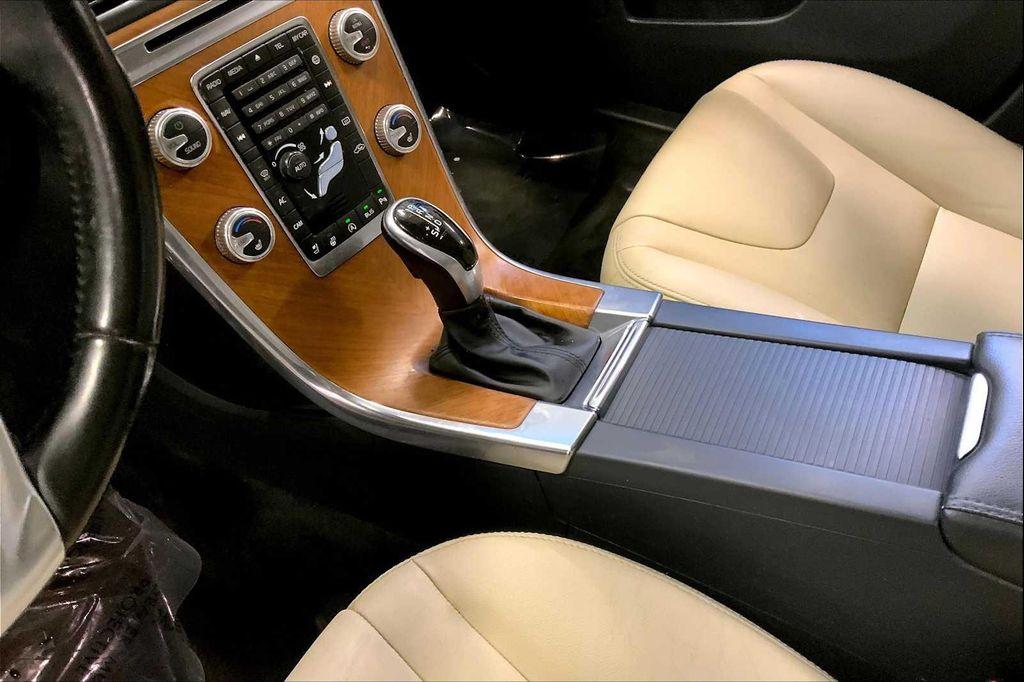 used 2017 Volvo XC60 car, priced at $11,535