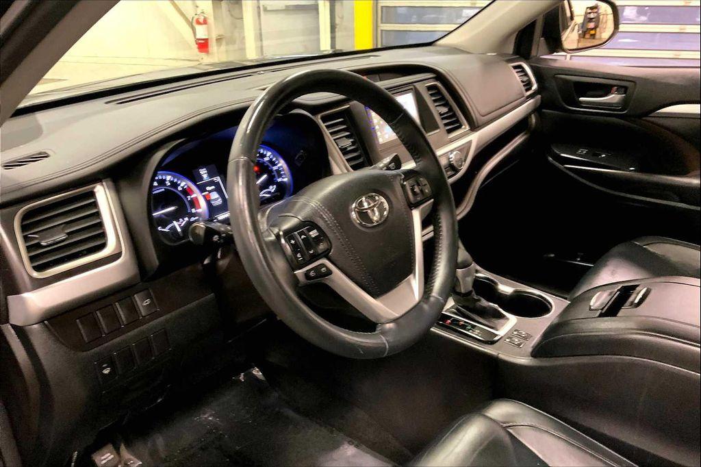 used 2016 Toyota Highlander car, priced at $19,335