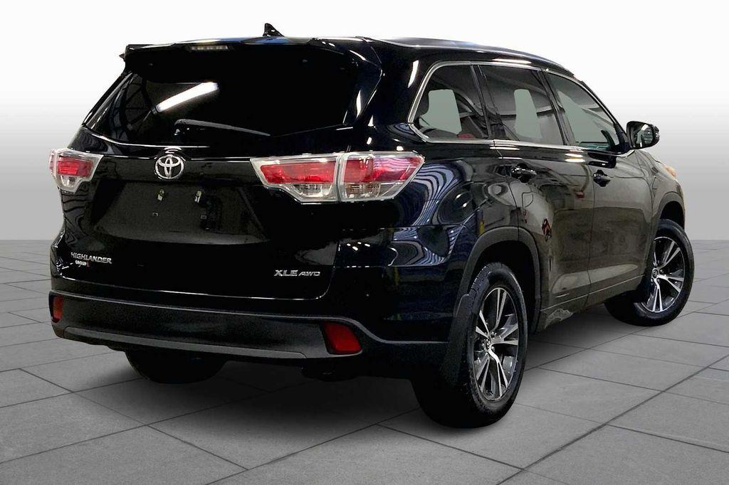 used 2016 Toyota Highlander car, priced at $19,335