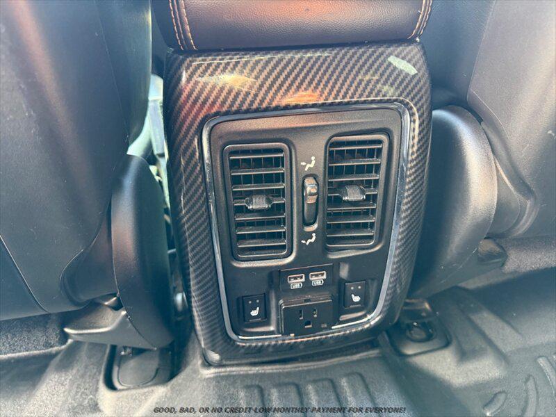 used 2016 Jeep Grand Cherokee car, priced at $14,995