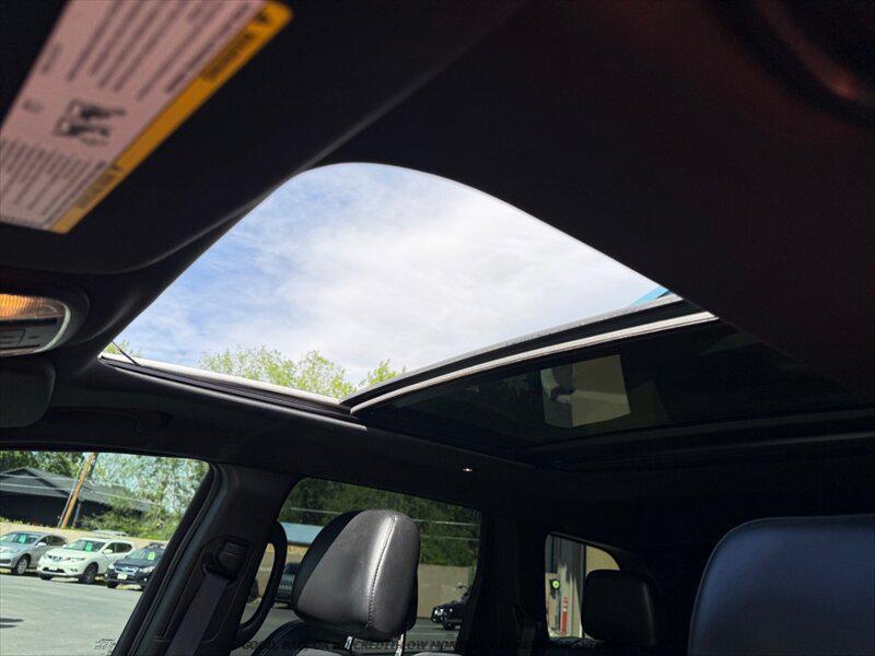 used 2016 Jeep Grand Cherokee car, priced at $14,995