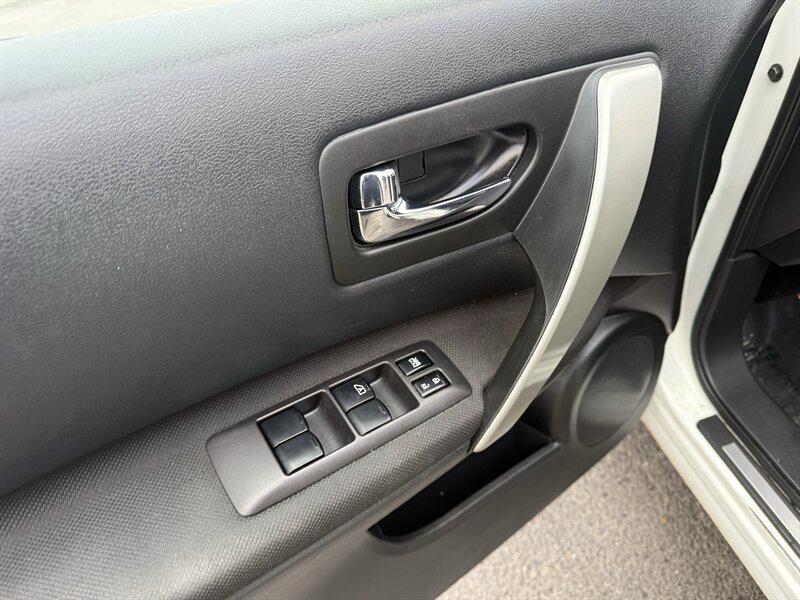 used 2015 Nissan Rogue Select car, priced at $7,995