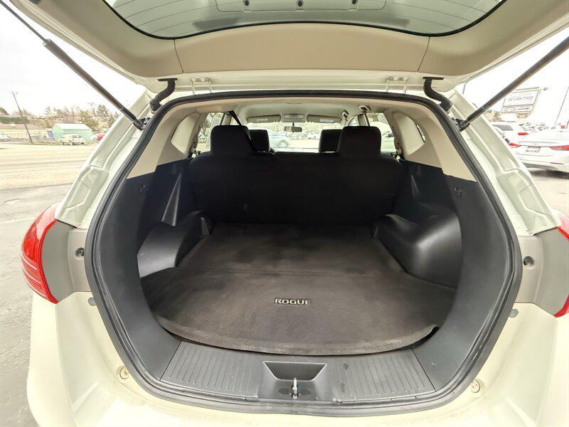 used 2015 Nissan Rogue Select car, priced at $7,995