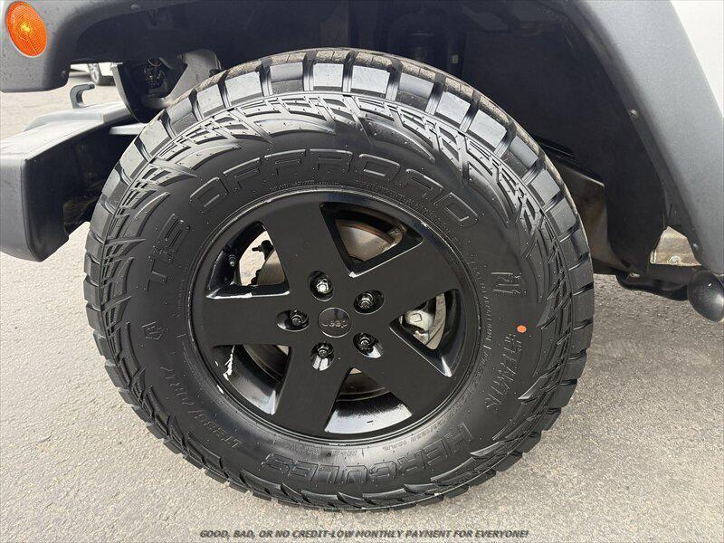 used 2012 Jeep Wrangler Unlimited car, priced at $17,495