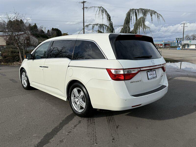 used 2013 Honda Odyssey car, priced at $14,995