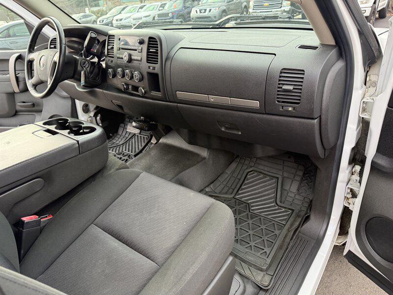 used 2010 GMC Sierra 1500 car, priced at $12,995