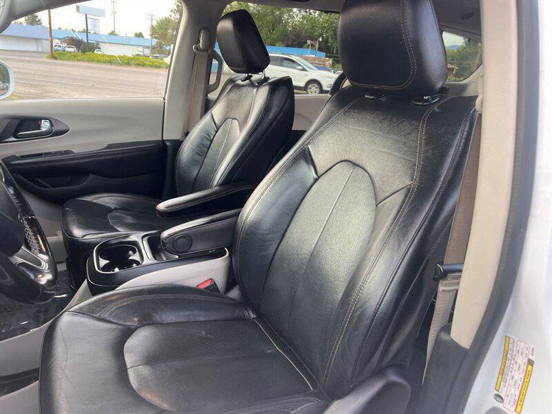 used 2020 Chrysler Pacifica car, priced at $15,810