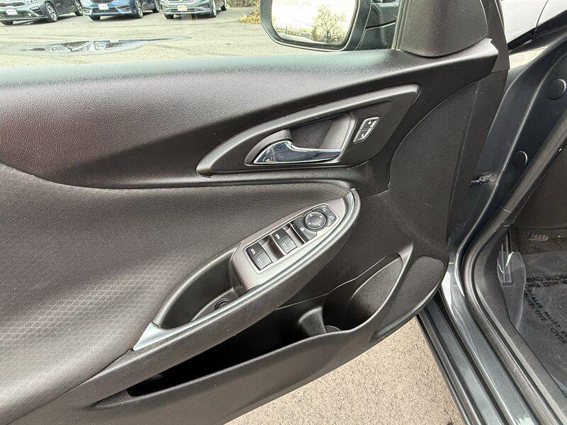 used 2018 Chevrolet Malibu car, priced at $10,995