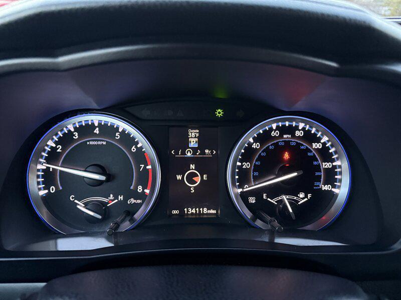 used 2015 Toyota Highlander car, priced at $19,895