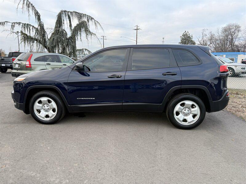 used 2015 Jeep Cherokee car, priced at $7,995