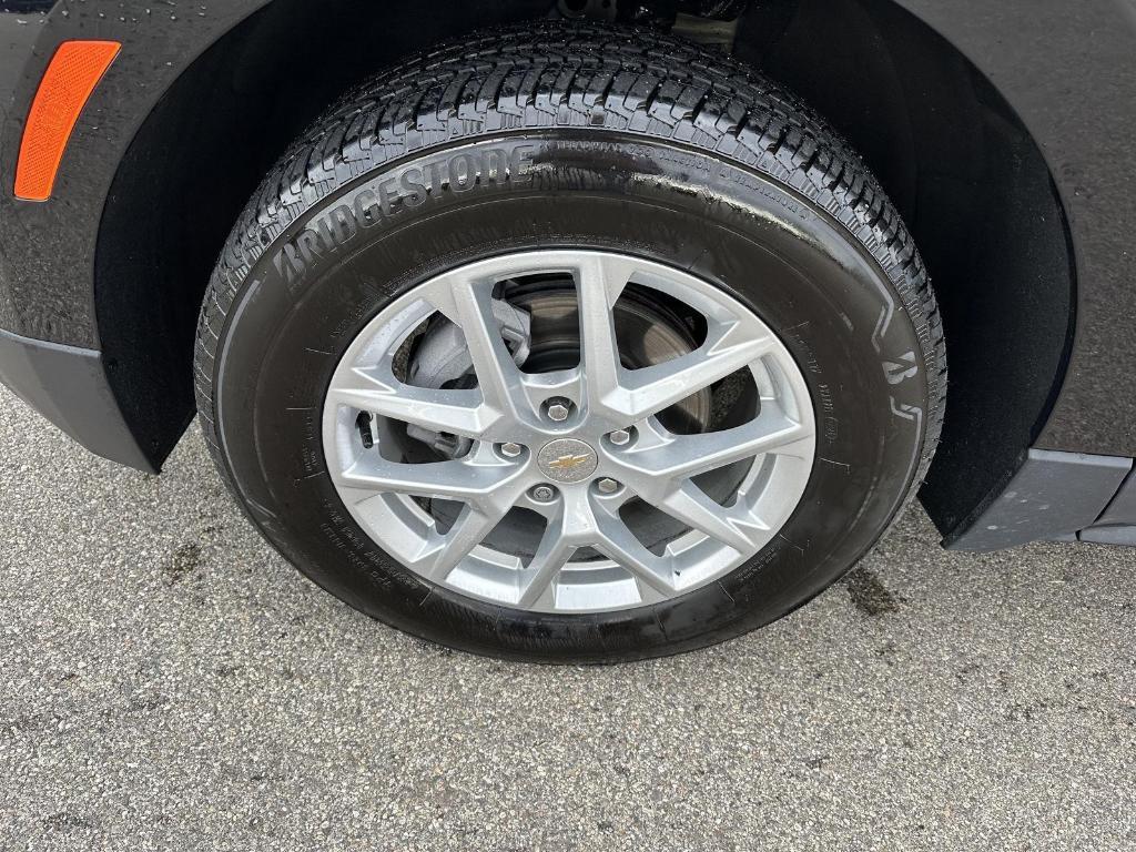 used 2024 Chevrolet Equinox car, priced at $23,987