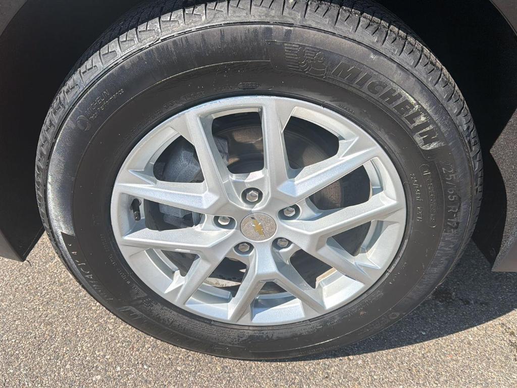 used 2022 Chevrolet Equinox car, priced at $21,925
