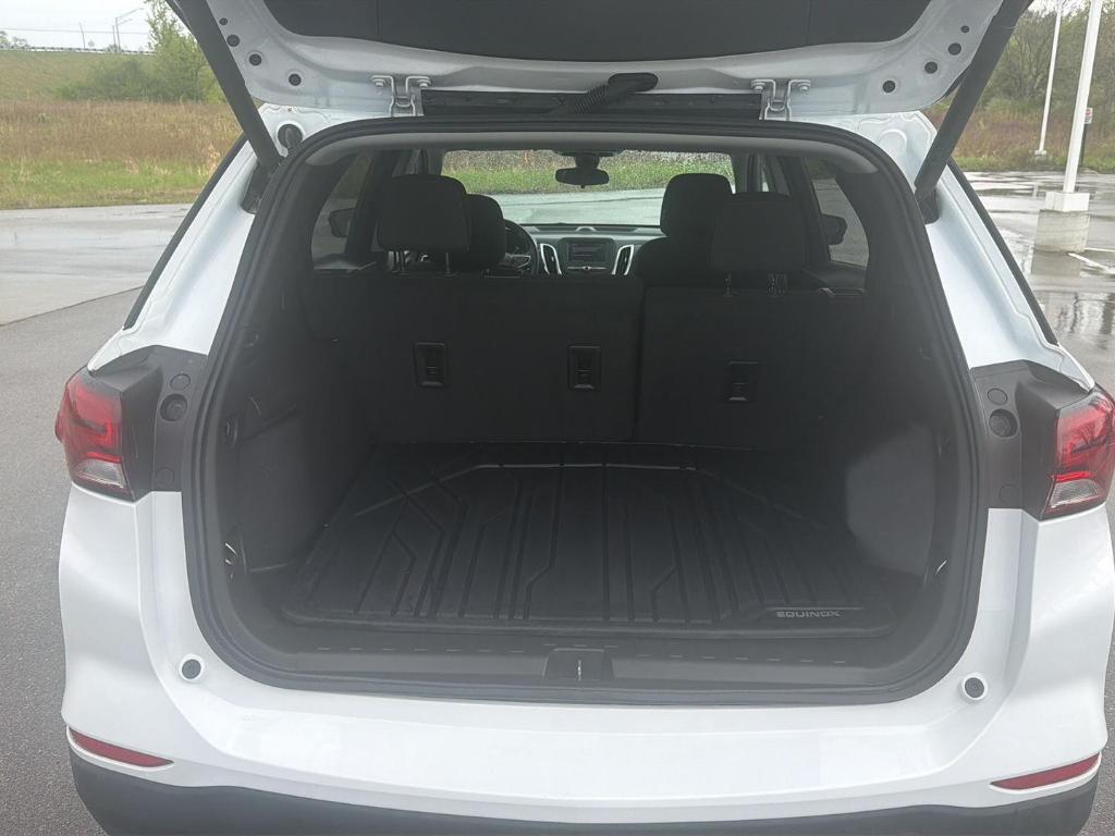 used 2024 Chevrolet Equinox car, priced at $22,989