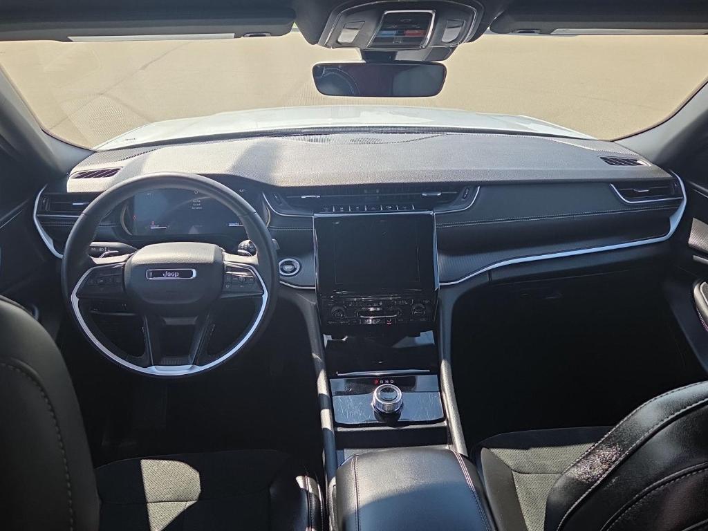 used 2025 Jeep Grand Cherokee car, priced at $33,345