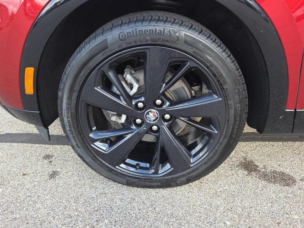 used 2023 Buick Envision car, priced at $27,789