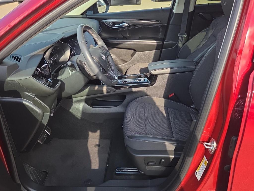 used 2023 Buick Envision car, priced at $27,789