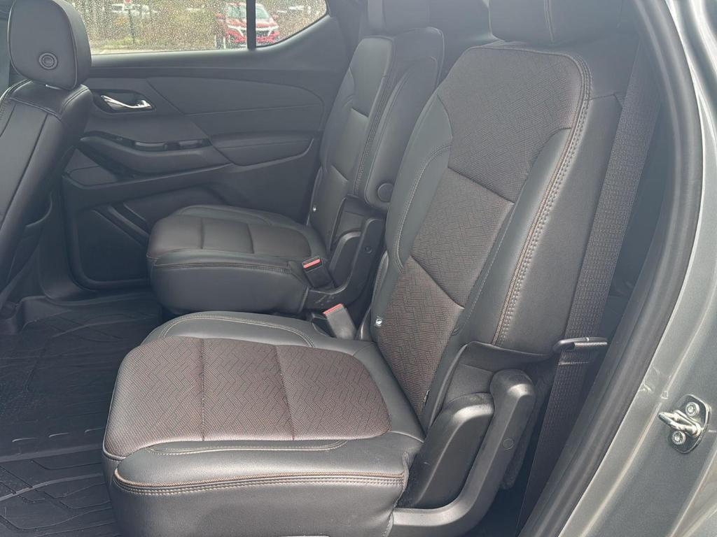 used 2023 Chevrolet Traverse car, priced at $38,459
