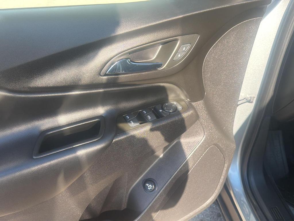 used 2024 Chevrolet Equinox car, priced at $23,987