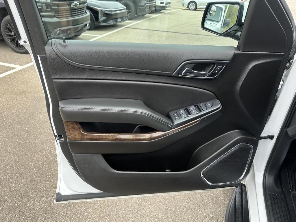 used 2020 Chevrolet Suburban car, priced at $27,989