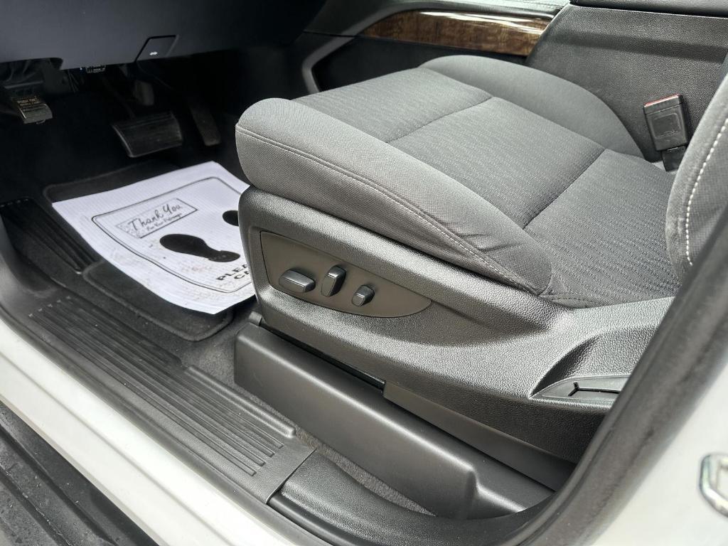 used 2020 Chevrolet Suburban car, priced at $27,989