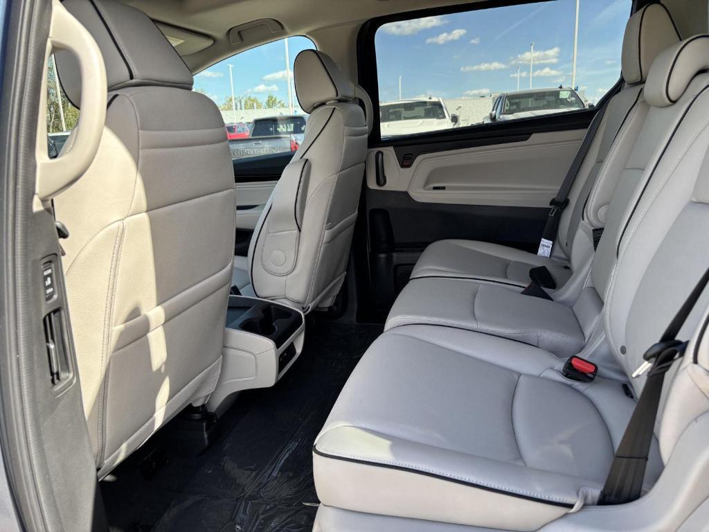 new 2027 Honda Odyssey car, priced at $50,054