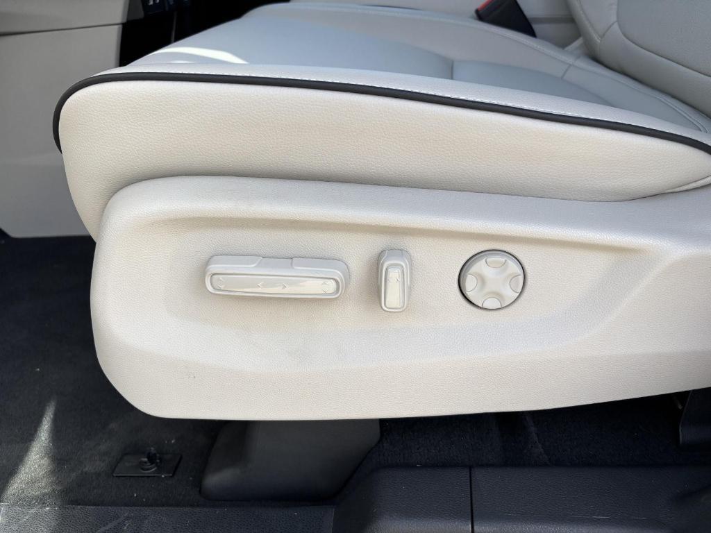 new 2027 Honda Odyssey car, priced at $50,054