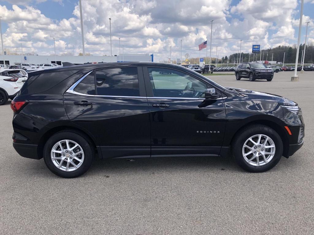 used 2024 Chevrolet Equinox car, priced at $18,989