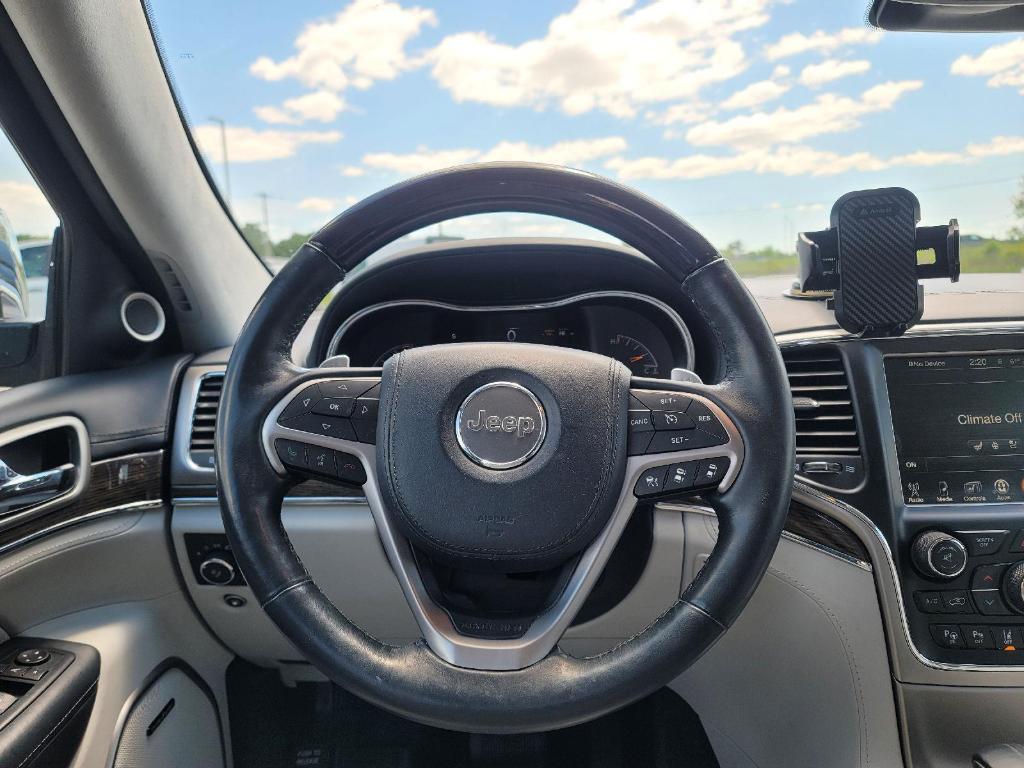 used 2017 Jeep Grand Cherokee car, priced at $16,989
