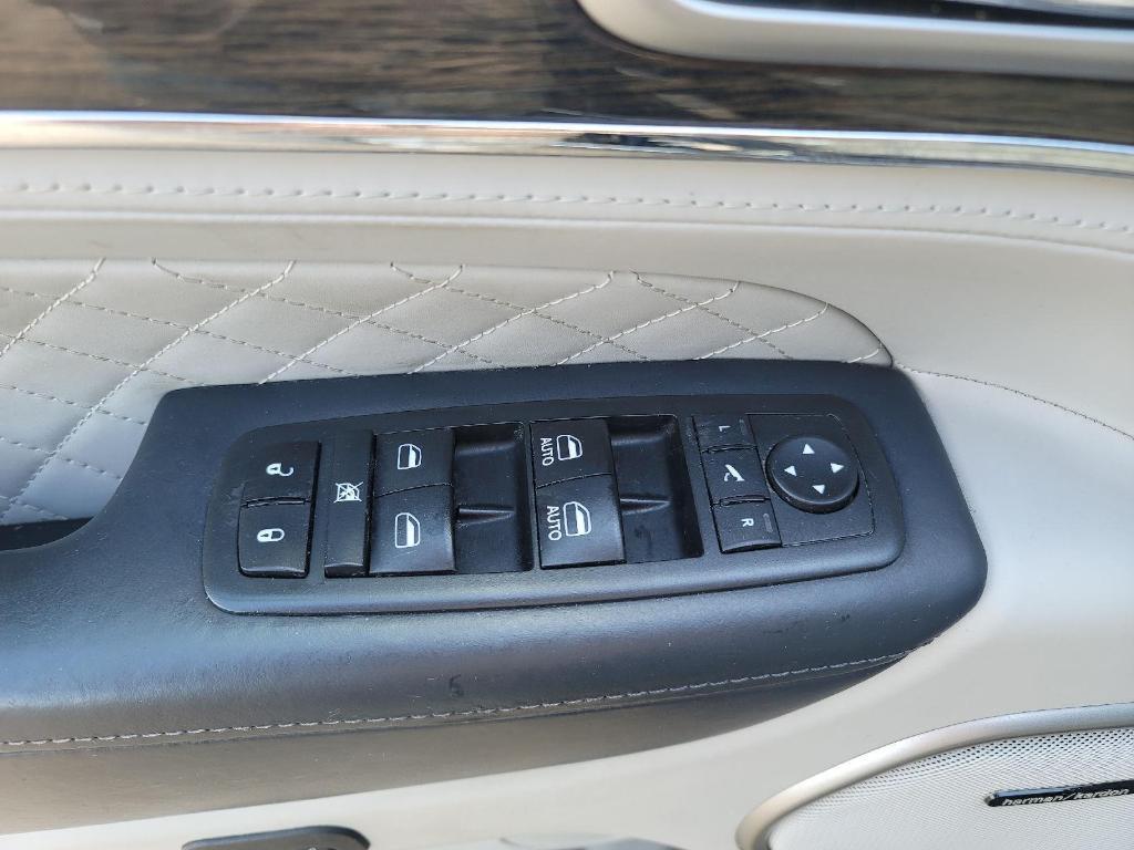 used 2017 Jeep Grand Cherokee car, priced at $16,989
