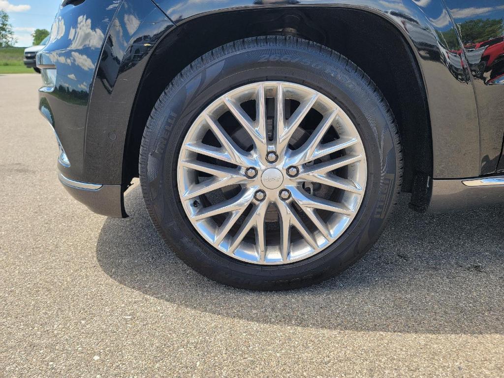 used 2017 Jeep Grand Cherokee car, priced at $16,989