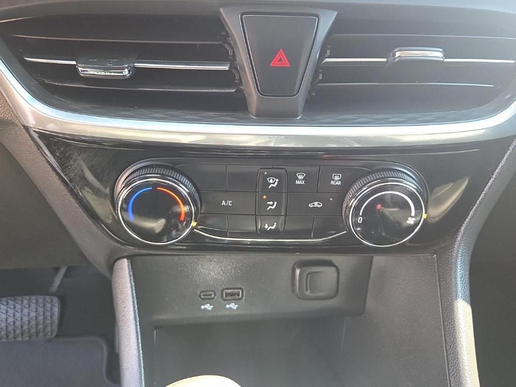 used 2024 Buick Encore GX car, priced at $21,885