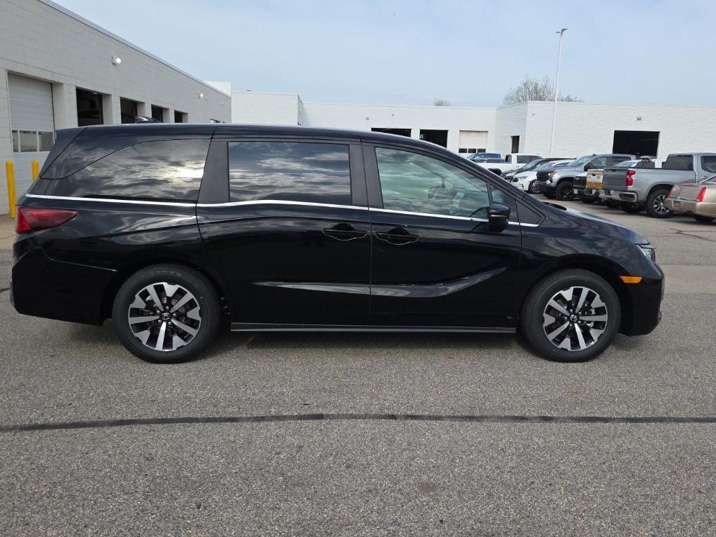 new 2026 Honda Odyssey car, priced at $44,054