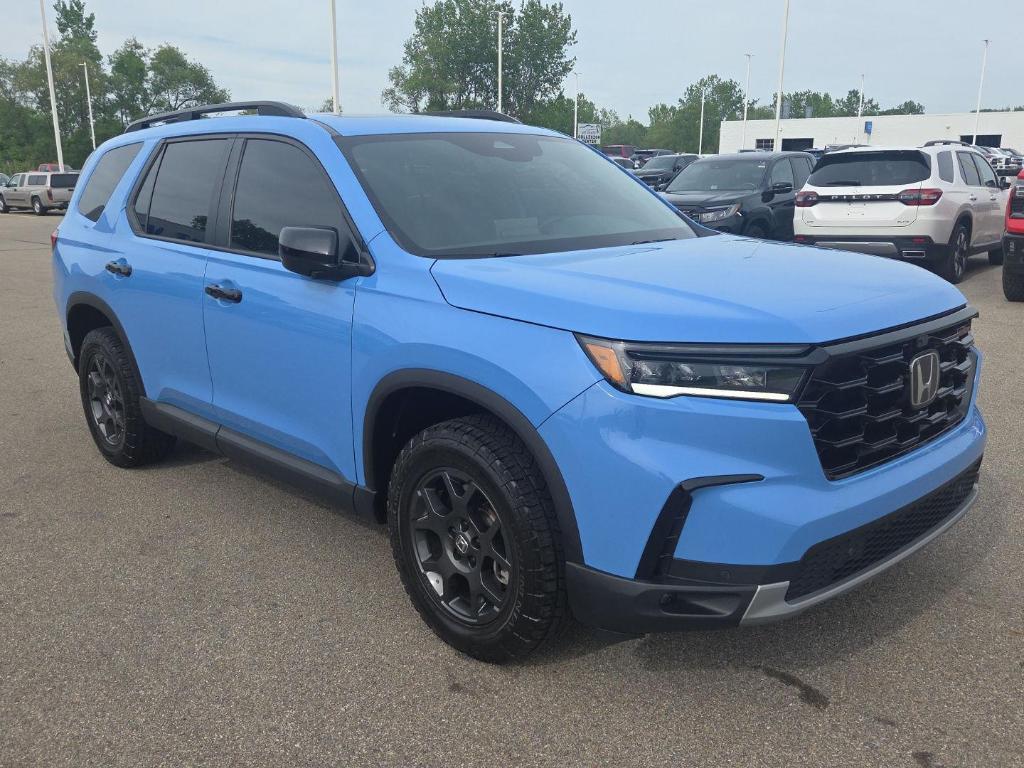 used 2024 Honda Pilot car, priced at $41,957