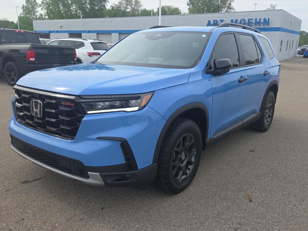 used 2024 Honda Pilot car, priced at $41,957