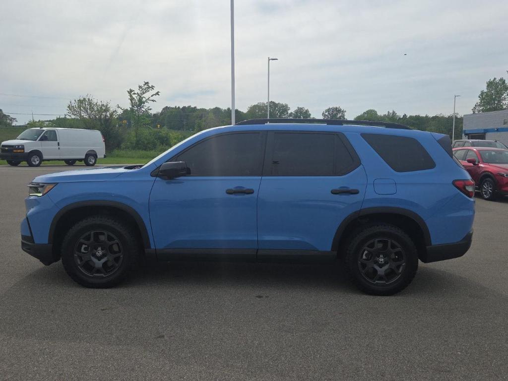 used 2024 Honda Pilot car, priced at $41,957