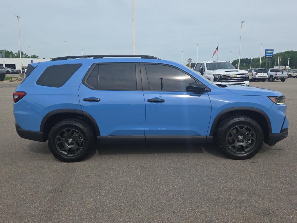 used 2024 Honda Pilot car, priced at $41,957