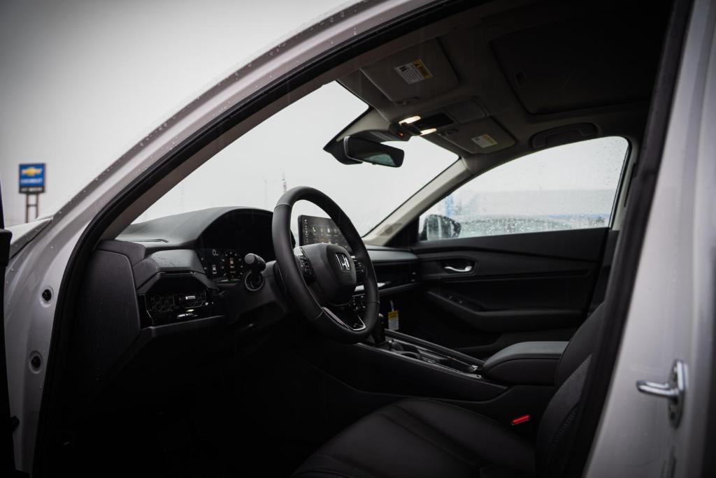 new 2025 Honda Accord Hybrid car, priced at $35,894