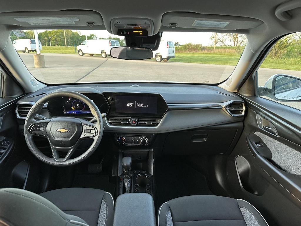 used 2025 Chevrolet TrailBlazer car, priced at $23,965