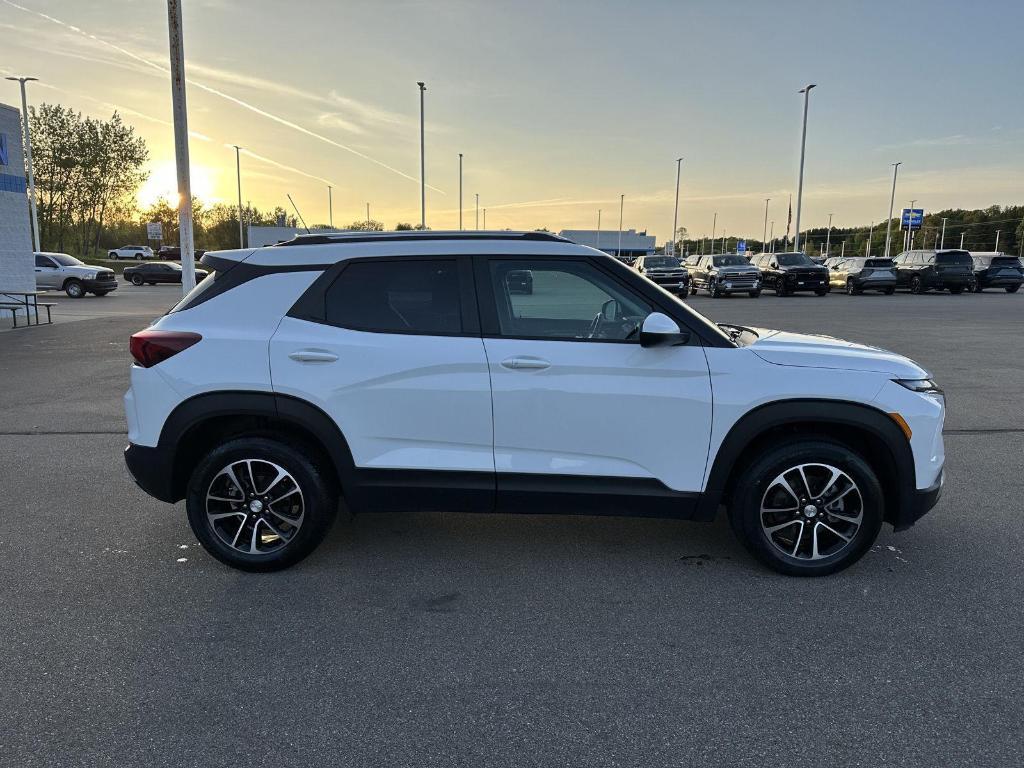 used 2025 Chevrolet TrailBlazer car, priced at $23,965