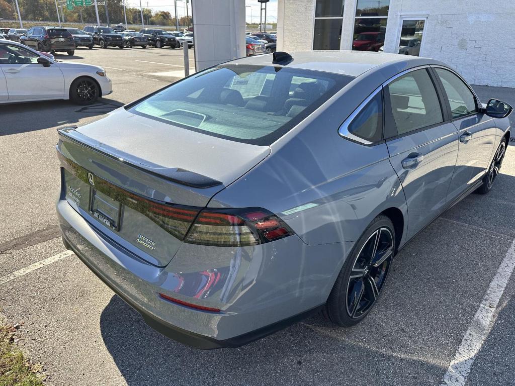 new 2025 Honda Accord Hybrid car, priced at $34,154