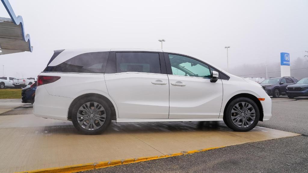 new 2026 Honda Odyssey car, priced at $49,445