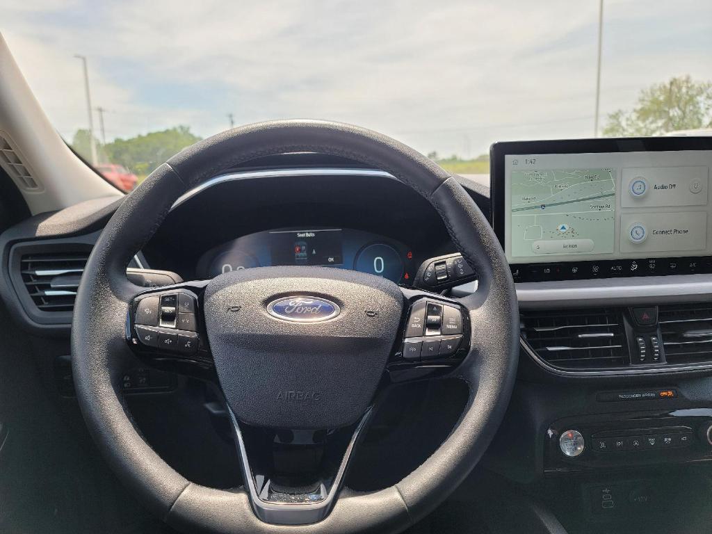 used 2024 Ford Escape car, priced at $25,319