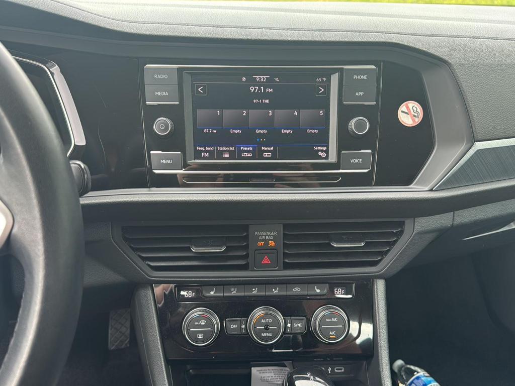 used 2024 Volkswagen Jetta car, priced at $20,387