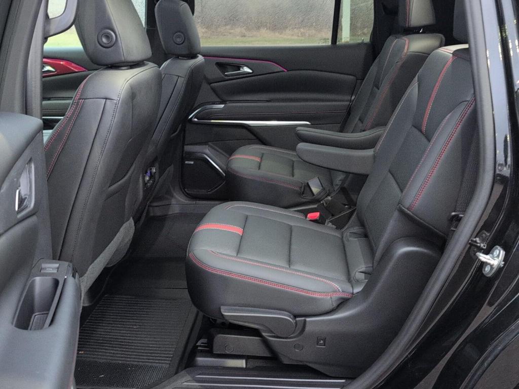 used 2024 Chevrolet Traverse car, priced at $48,429