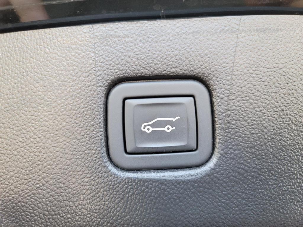used 2024 Chevrolet Blazer car, priced at $26,489