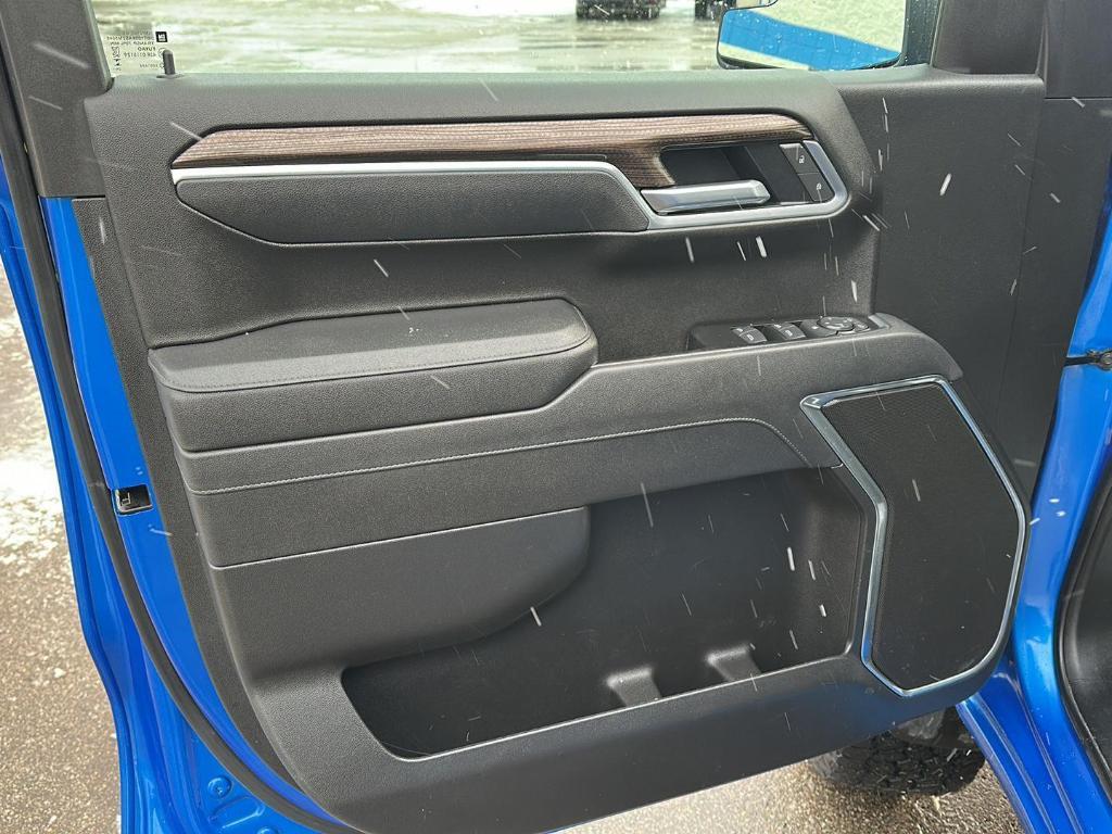 used 2025 Chevrolet Silverado 1500 car, priced at $43,405