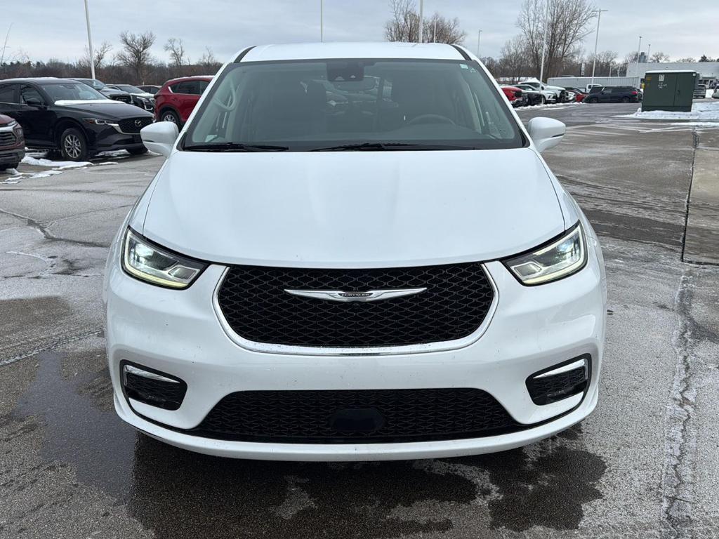 used 2022 Chrysler Pacifica Hybrid car, priced at $23,987