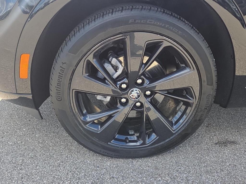 used 2023 Buick Envision car, priced at $27,489
