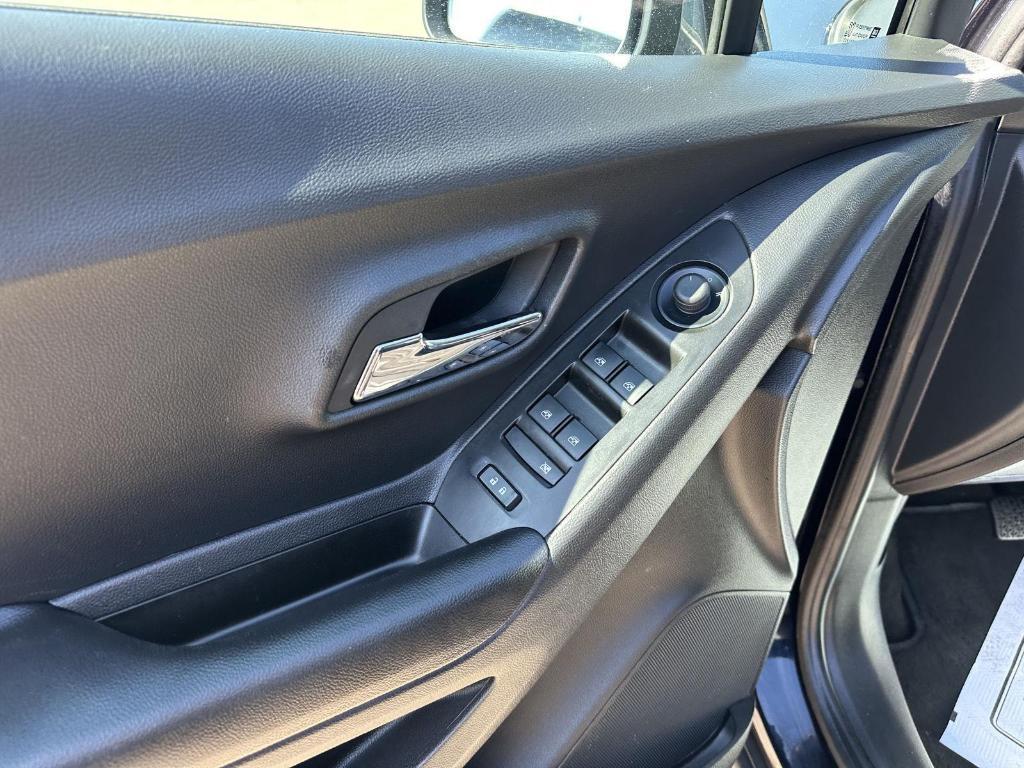 used 2022 Chevrolet Trax car, priced at $18,489
