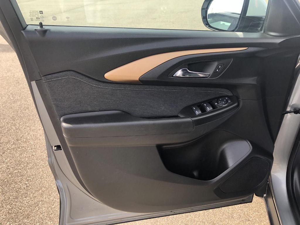used 2023 Chevrolet TrailBlazer car, priced at $18,989